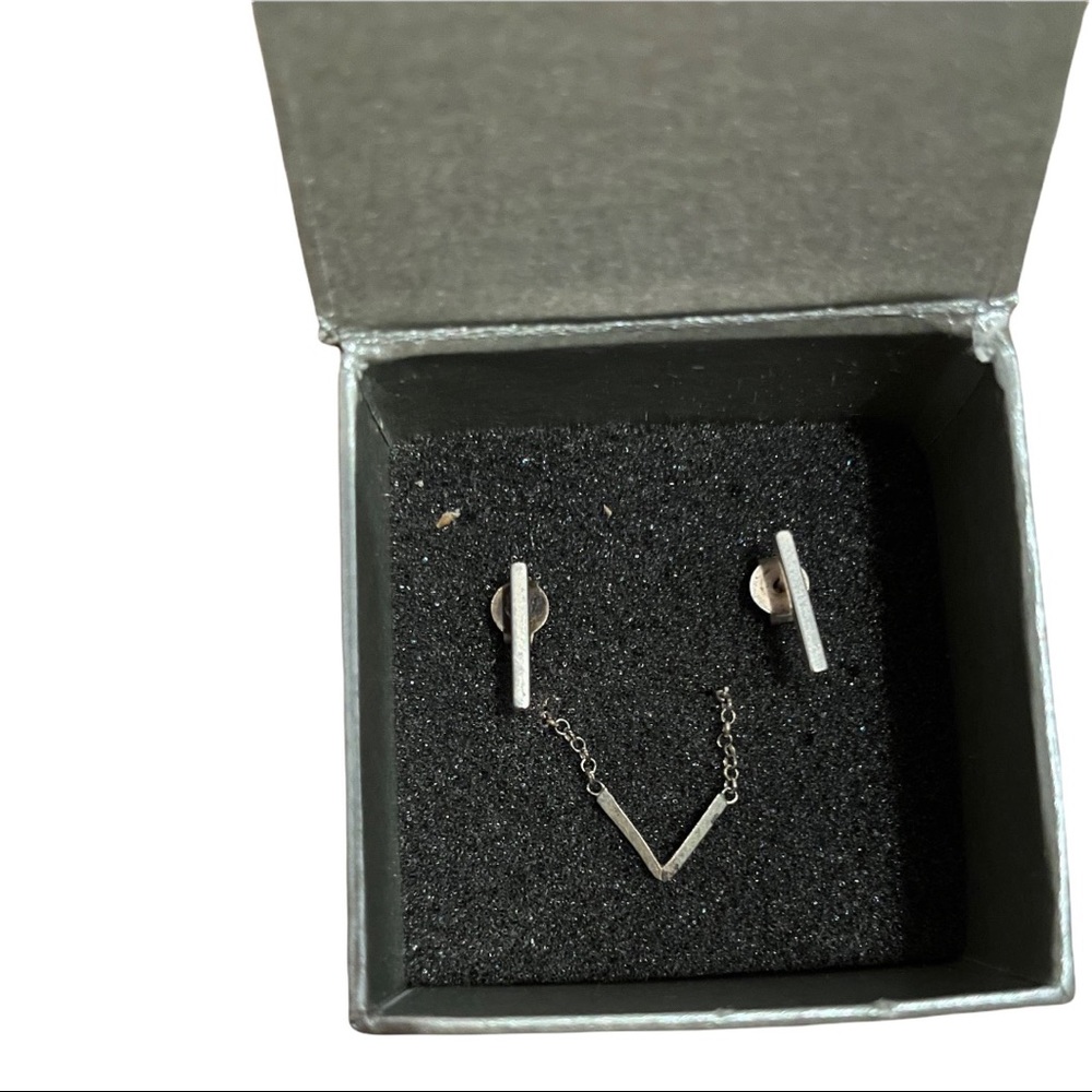 Silver Anne-Louise Earrings and Necklace